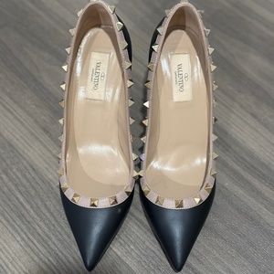 Valentino Black Leather Tan Two Toned Pointed Toe Rockstud  Pumps Heels …